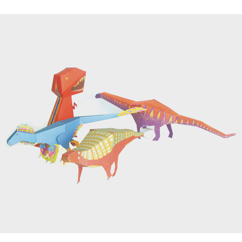 
                  
                    Mini Curiosos montam os Dinossauros
                  
                